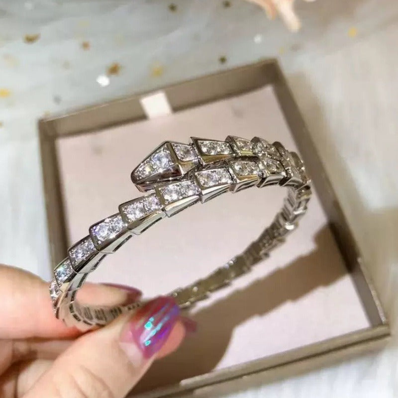 18K Gold Snake Bone Bracelet with Diamonds