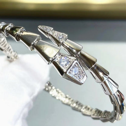 18K Gold Snake Bone Bracelet with Diamonds