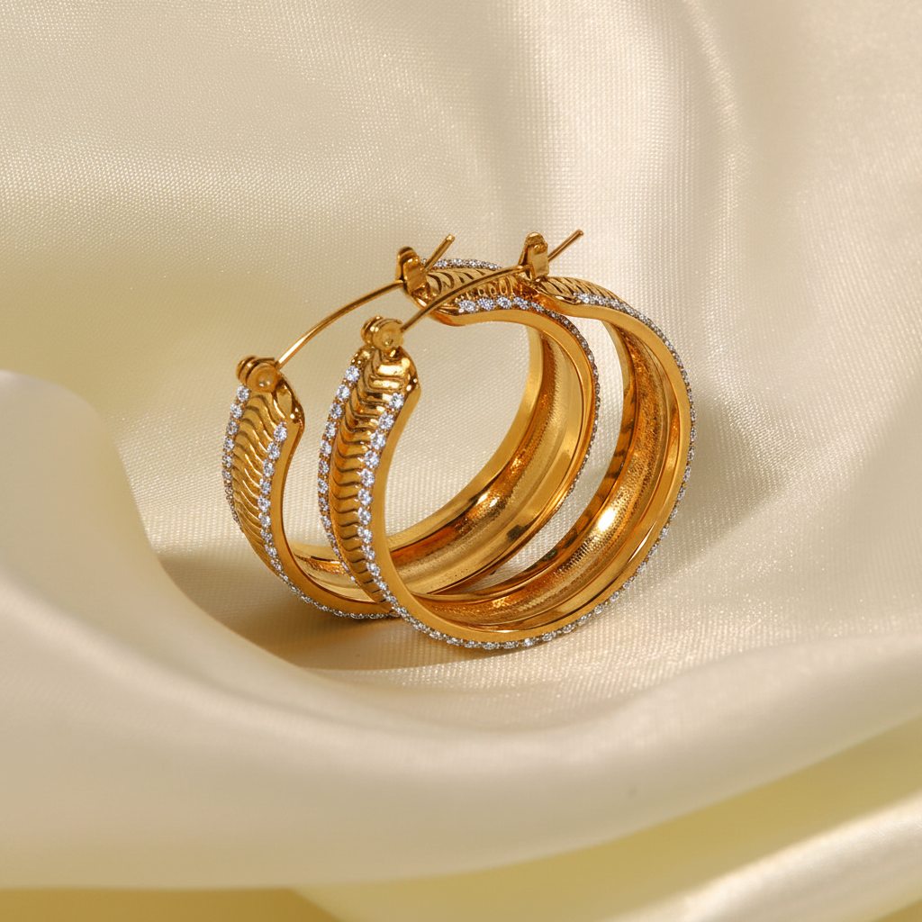 18K Gold Fashionable Double C-Shape Ripple Inlaid White Zircon Light Luxury Earrings